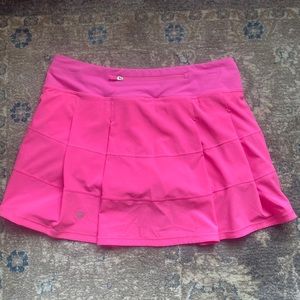Pink lululemon pace rival skirt